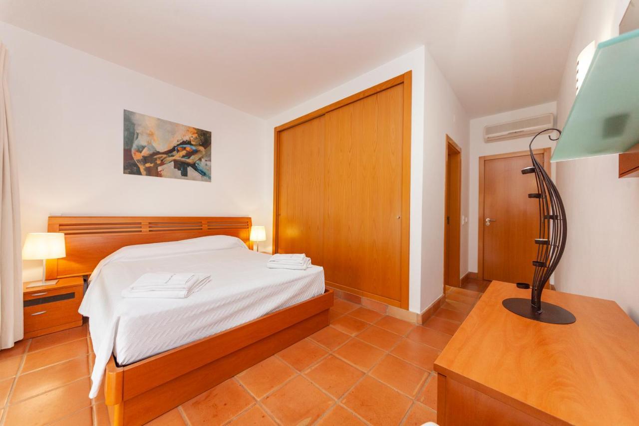 B56 - MarinaPark 2013 Apartment Lagos Bagian luar foto