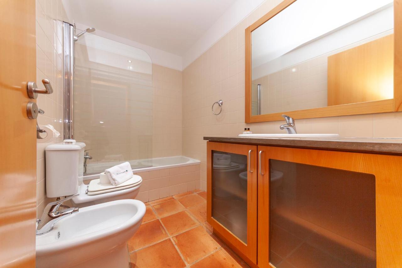 B56 - MarinaPark 2013 Apartment Lagos Bagian luar foto