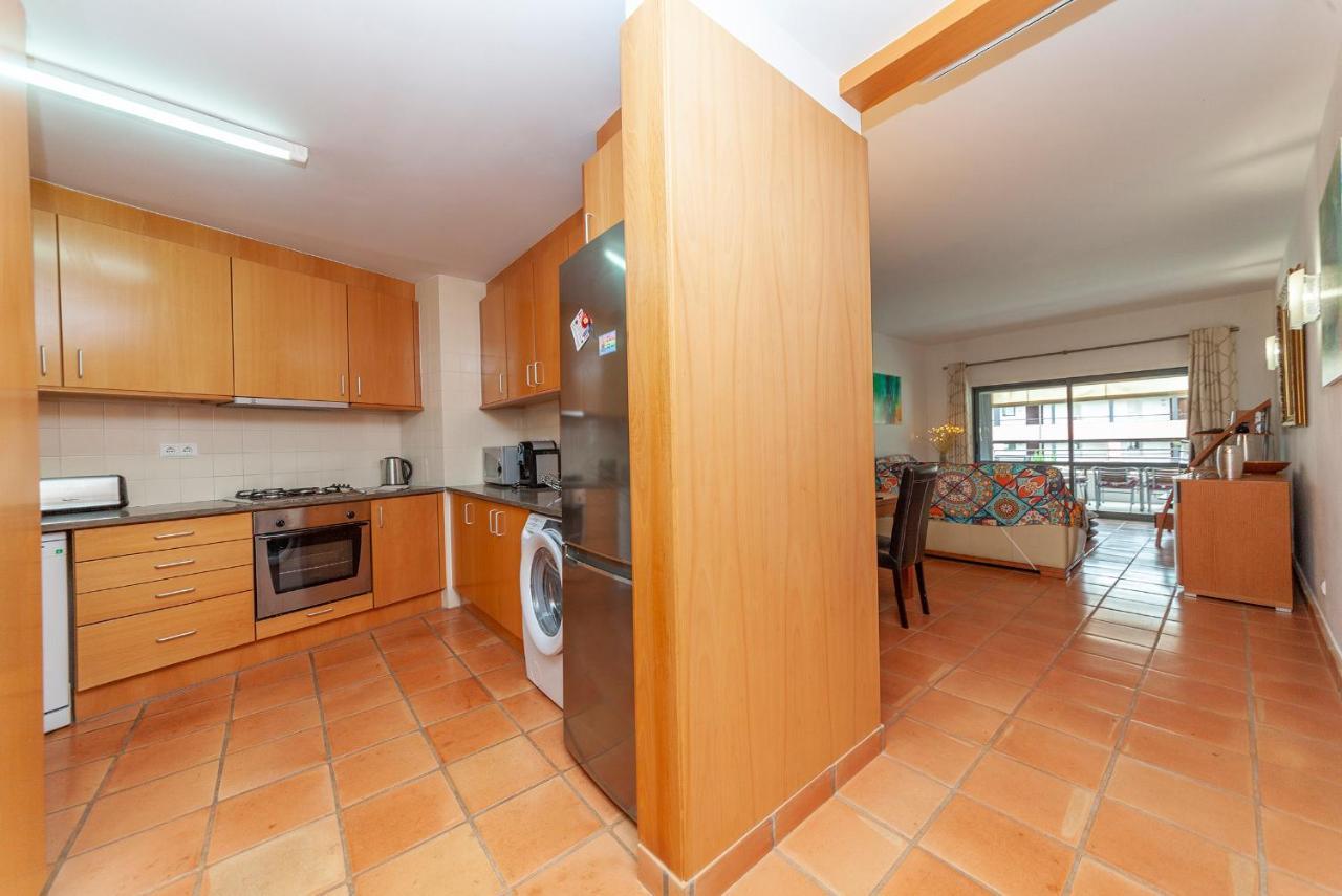 B56 - MarinaPark 2013 Apartment Lagos Bagian luar foto
