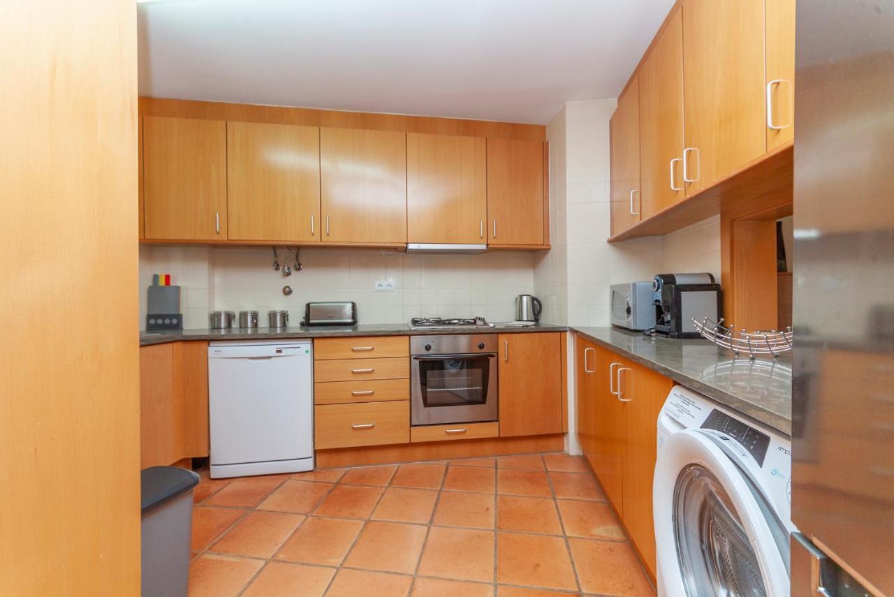 B56 - MarinaPark 2013 Apartment Lagos Bagian luar foto